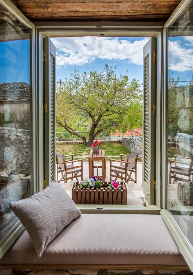 Ahirona Holiday home